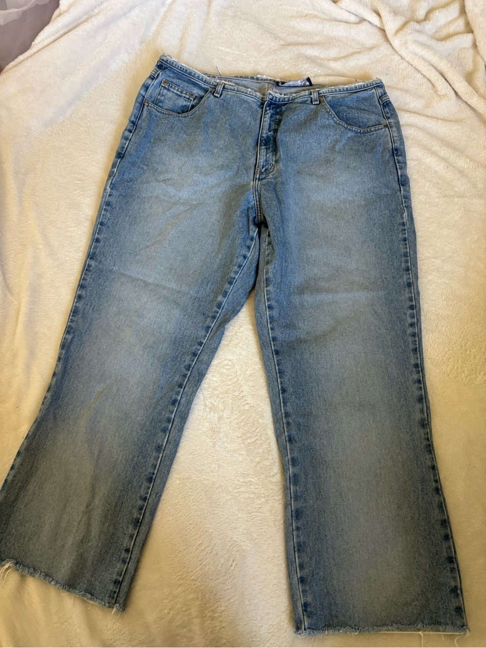 Size 20 90s y2k distressed Classic Light Blue Women's Straight-Leg Jeans